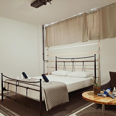 Studio V3St & Parking Larissa Zewnętrze zdjęcie