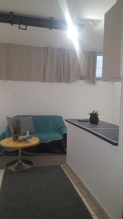 Studio V3St & Parking Larissa Zewnętrze zdjęcie